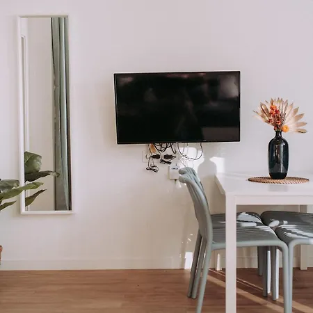 Апартаменты Acogedor Loft En Cabanal Playa Malvarosa Валенсия