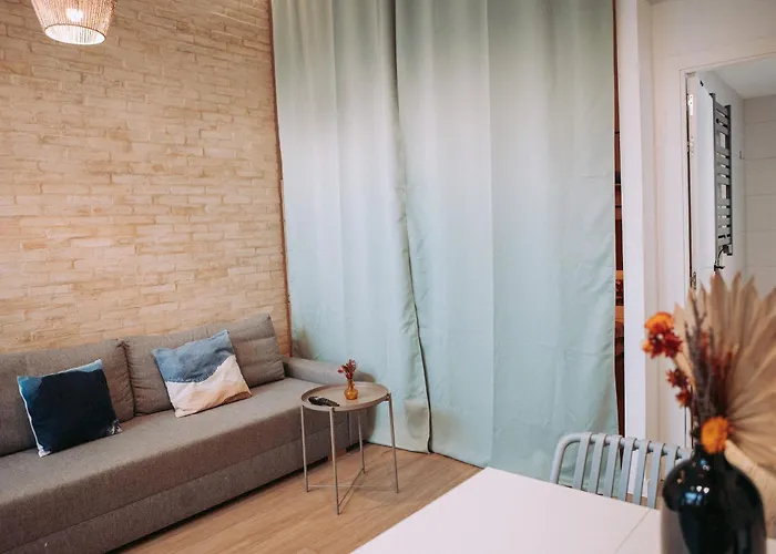 Acogedor Loft En Cabanal Playa Malvarosa *